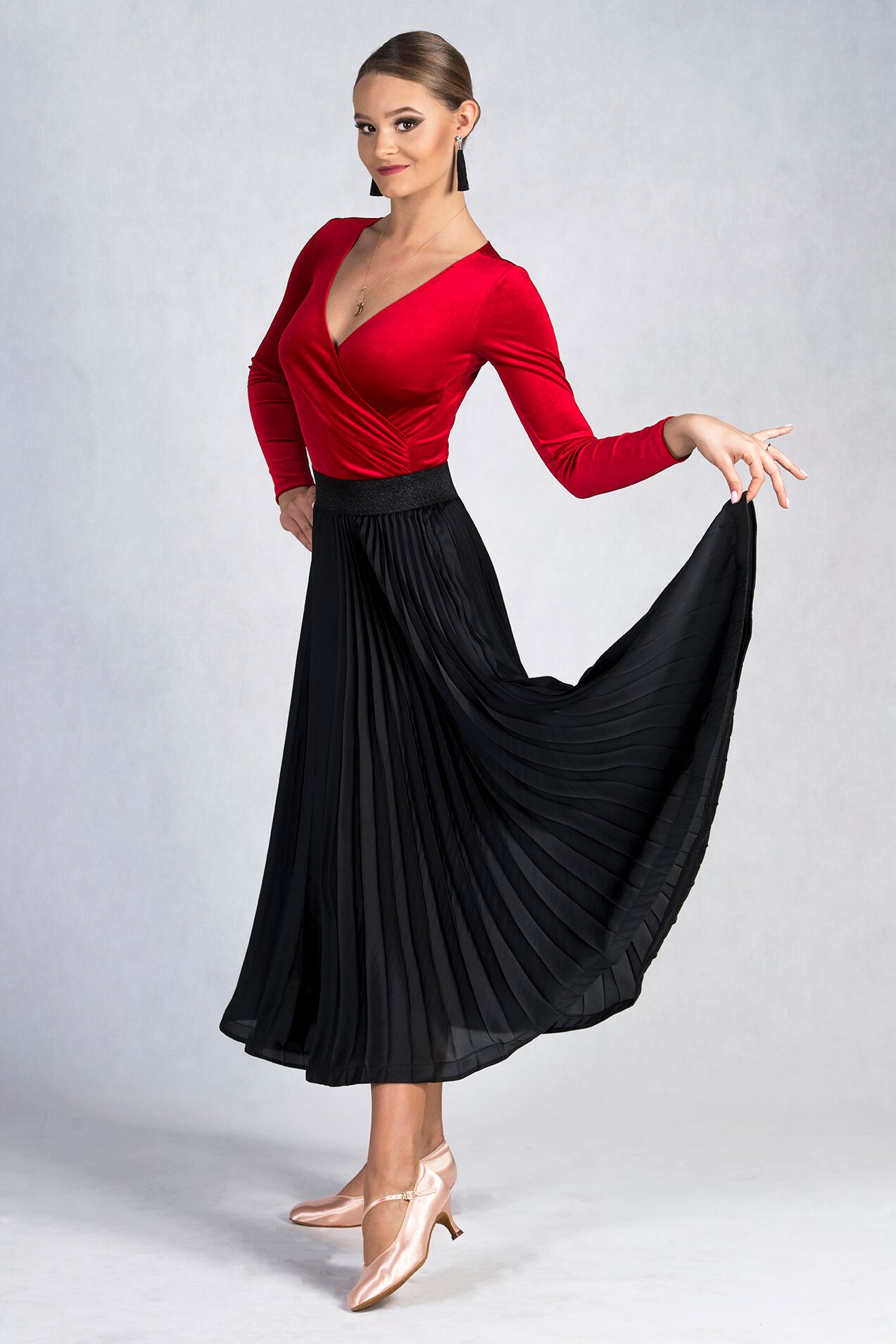 Marilyn ballroom skirt & Soho velvet body