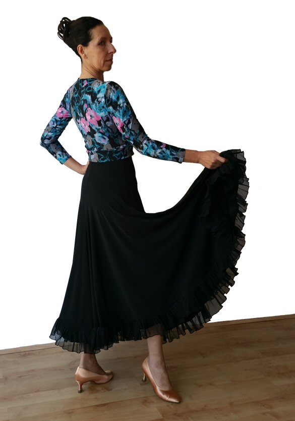 Ballroom skirt with mesh hem