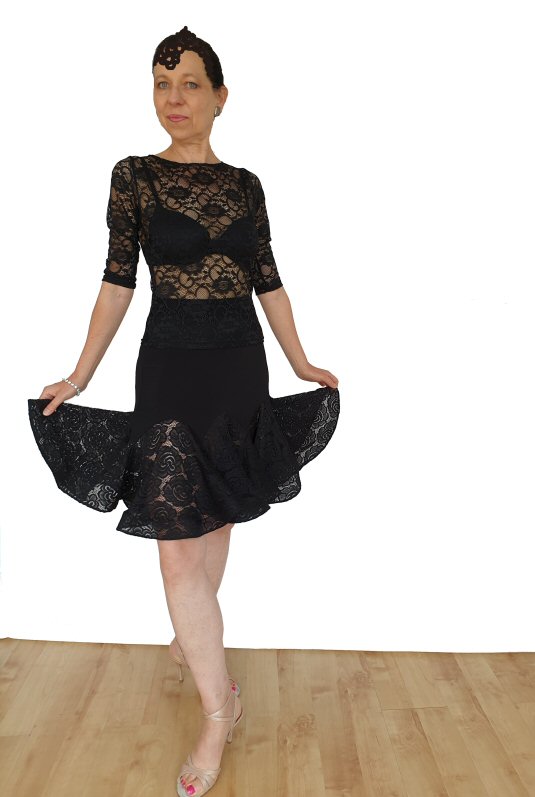 Latin skirt with lace godets