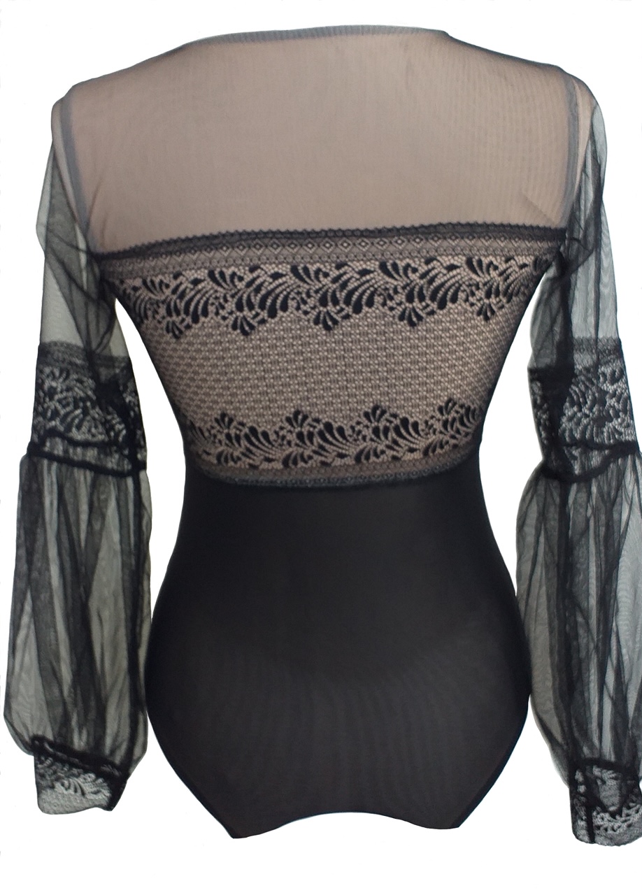 Embroidered mesh Body